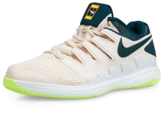 Теннисные кроссовки женские Nike WMNS Air Zoom Vapor 10 HC guava Ice/midnight spruce