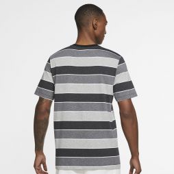 Теннисная футболка мужская Nike Court Embedded Stripes Tee black Теннисная футболка мужская Nike Court Embedded Stripes Tee black