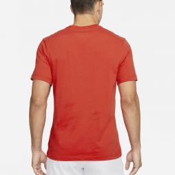 Теннисная футболка мужская Nike Court Tee Rafa chile red/gorge green/laser orange Теннисная футболка мужская Nike Court Tee Rafa chile red/gorge green/laser orange