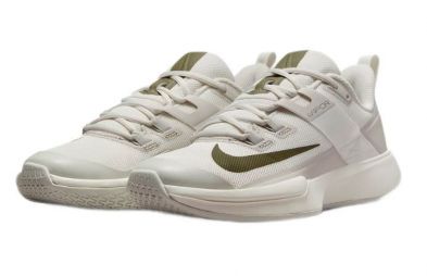 Тенісні кросівки жіночі Nike Court Vapor Lite sail/medium olive/light bone Тенісні кросівки жіночі Nike Court Vapor Lite sail/medium olive/light bone