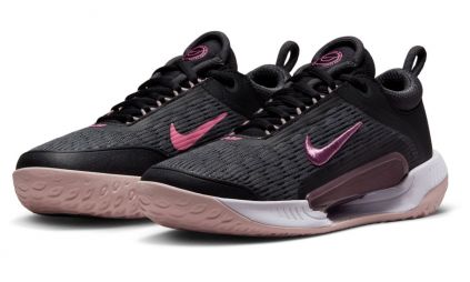 Тенісні кросівки жіночі Nike Zoom Court NXT dark smoke grey/pinksicle/black Тенісні кросівки жіночі Nike Zoom Court NXT dark smoke grey/pinksicle/black