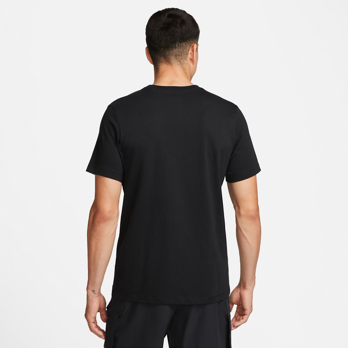 Теннисная футболка мужская Nike Court Tennis T-Shirt black
