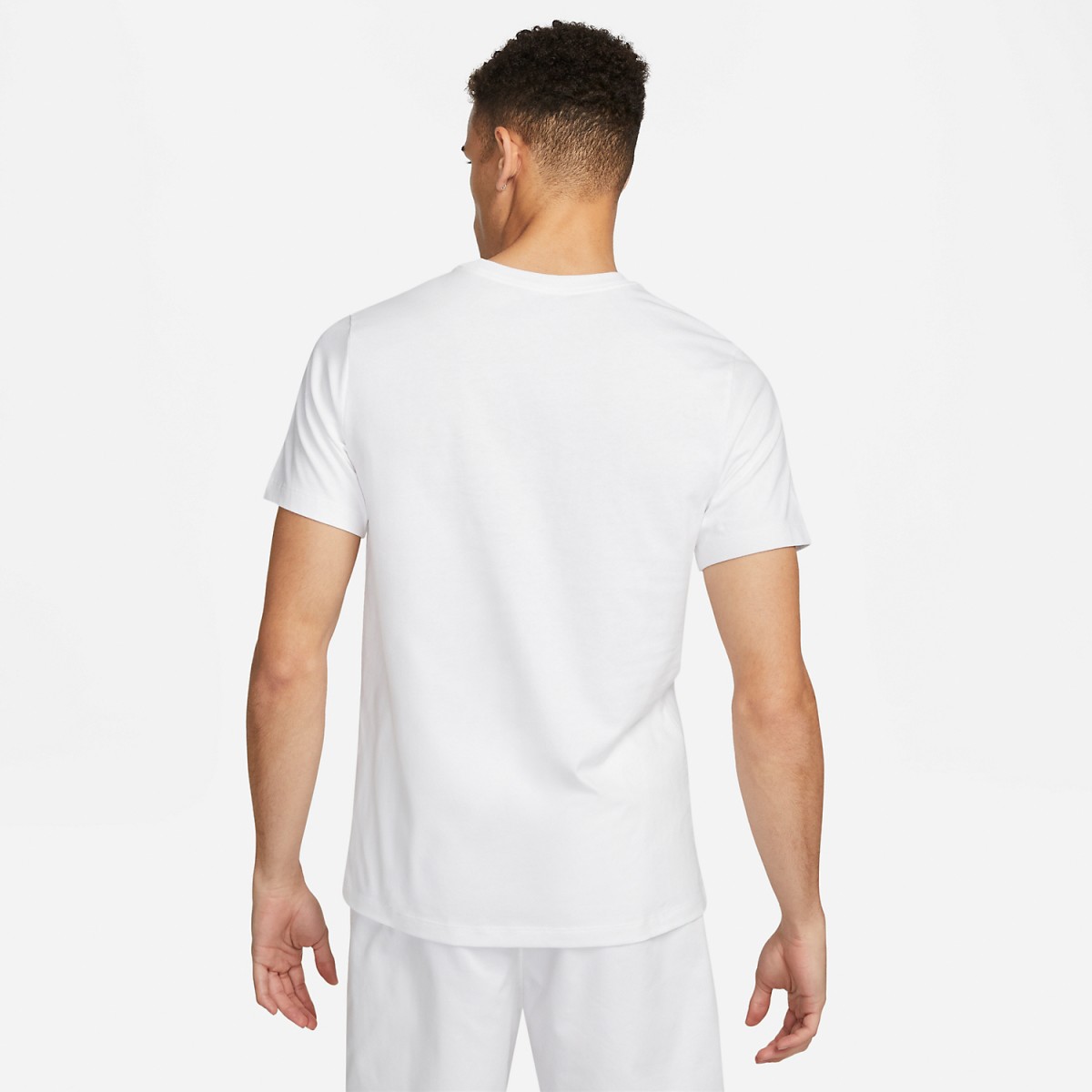Теннисная футболка мужская Nike Court Tennis T-Shirt white