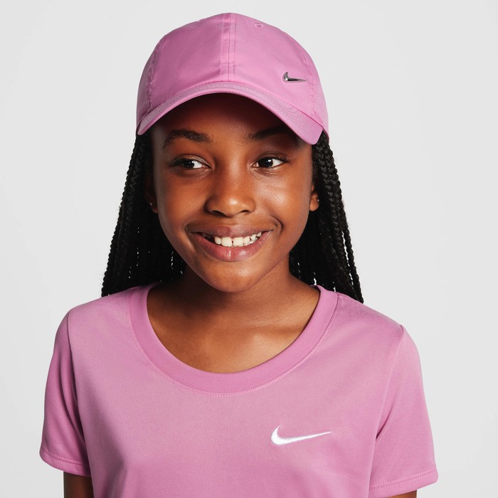 Кепка детская Nike Club Unstructured Metal Swoosh Youth Cap magic flamingo