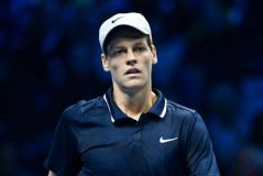 ЗІННЕР ЗДОБУВАЄ ТРОФЕЙ НА ПІДСУМКОВОМУ ТУРНІРІ ATP. ВОЛЬОВА ПЕРЕМОГА УКРАЇНСЬКОЇ ЗБІРНОЇ.