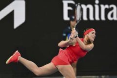 СВІТОЛІНА ОБІГРУЄ ПАОЛІНІ У ТРЕТЬОМУ РАУНДІ AUSTRALIAN OPEN 2025