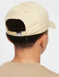 Кепка дитяча Nike Club Unstructured Metal Swoosh Youth Cap team gold Кепка дитяча Nike Club Unstructured Metal Swoosh Youth Cap team gold
