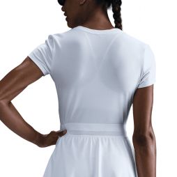 Тенісна футболка жіноча Nike Court Advantage Pro T-Shirt white Тенісна футболка жіноча Nike Court Advantage Pro T-Shirt white