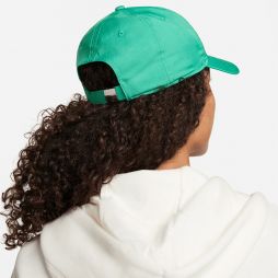 Кепка Nike Club Unstructured Metal Swoosh Cap stadium green/metallic silver Кепка Nike Club Unstructured Metal Swoosh Cap stadium green/metallic silver