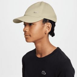 Кепка дитяча Nike Club Unstructured Metal Swoosh Youth Cap light khaki Кепка дитяча Nike Club Unstructured Metal Swoosh Youth Cap light khaki
