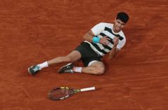 АЛЬКАРАС ВИГРАЄ У ЗІННЕРА БОЖЕВІЛЬНИЙ ФІНАЛ ПАРИЗЬКОГО МЕЙДЖОРА