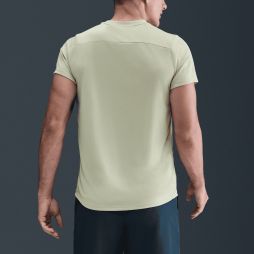 Тенісна футболка чоловіча Nike Court Victory olive aura/white Тенісна футболка чоловіча Nike Court Victory olive aura/white