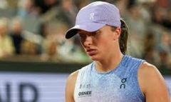 НИЩІВНА ПОРАЗКА СВЙОНТЕК НА СУПЕРТУРНІРІ В УХАНІ. УКРАЇНЦІ НА КОРТАХ СВІТУ:
