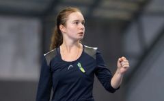 СНІГУР ПОБОРЕТЬСЯ ЗА ТРОФЕЙ. УКРАЇНЦІ НА КОРТАХ СВІТУ: