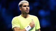 АЛЬКАРАС З ПЕРШОГО МІСЦЯ ВИХОДИТЬ У ПІВФІНАЛ ПІДСУМКОВОГО ТУРНІРУ. УКРАЇНЦІ НА КОРТАХ СВІТУ: