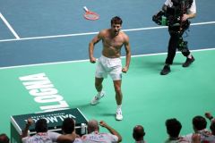 ЗБІРНА ІТАЛІЇ ВИХОДИТЬ ДО ФІНАЛУ. ОЛІЙНИКОВА ВИХОДИТЬ ДО ПІВФІНАЛУ.