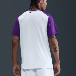 Теннисная футболка мужская Nike Court Advantage T-Shirt wild grape/white