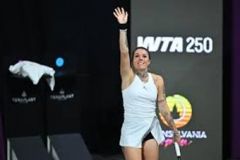 ОЛІЙНИКОВА ВИХОДИТЬ ДО ЧВЕРТЬФІНАЛУ НА ДЕБЮТНОМУ ТУРНІРІ WTA 250