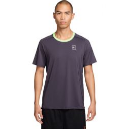 Тенісна футболка чоловіча Nike Court Advantage T-Shirt dark raisin/volt tint/white