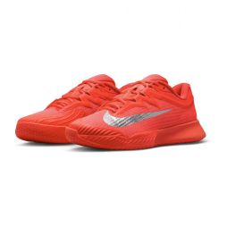 Теннисные кроссовки женские Nike Zoom Vapor Pro 3 Premium bright crimson/metallic silver