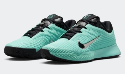 Тенісні кросівки жіночі Nike Zoom Vapor Pro 3 Premium Грунт mint/metallic silver/black/pure platin