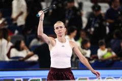 СВІТОЛІНА ВИХОДИТЬ ДО ЧВЕРТЬФІНАЛУ  СУПЕРТУРНІРУ В УХАНІ